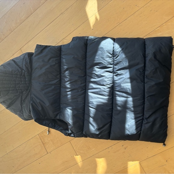Zara Black Quilted Vest with Hood - Picture 7 of 14